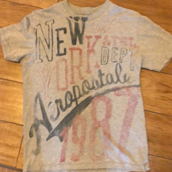 Aeropostale Tops - Aeropostale grey tee shirt size S/P